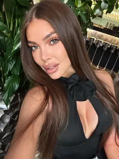 Roza escort à Paris