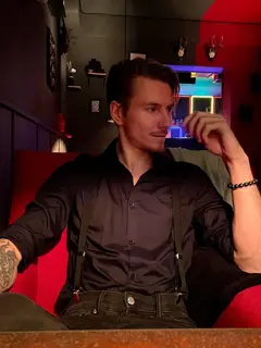 Simon escort à Paris